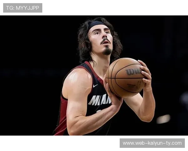 哈克斯近六场场均二十一点二分引领替补火力总得分高居联盟第一